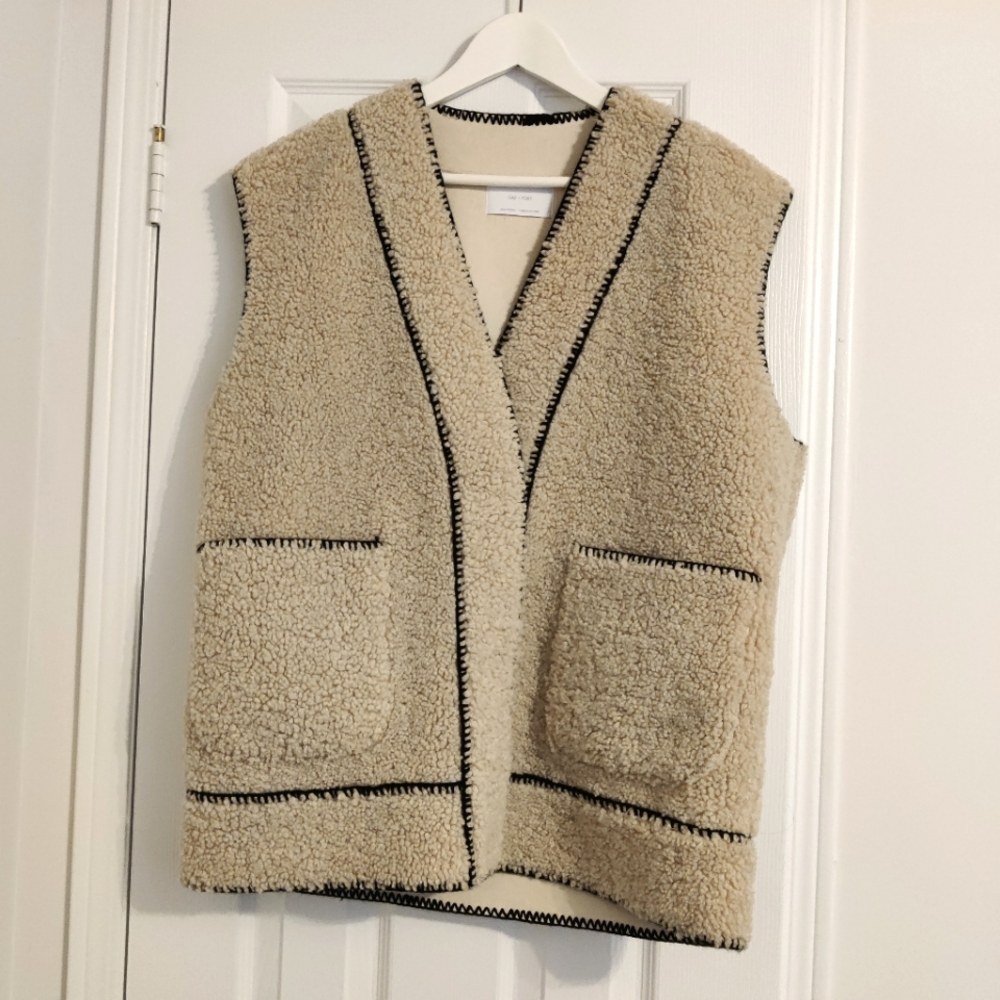 Oak + Fort Sherpa Vest
